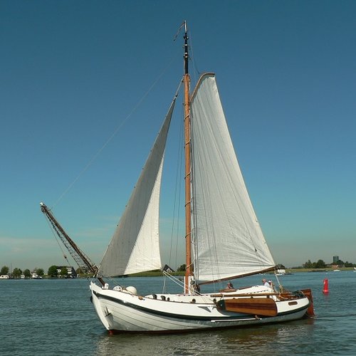 Heech by de Mar